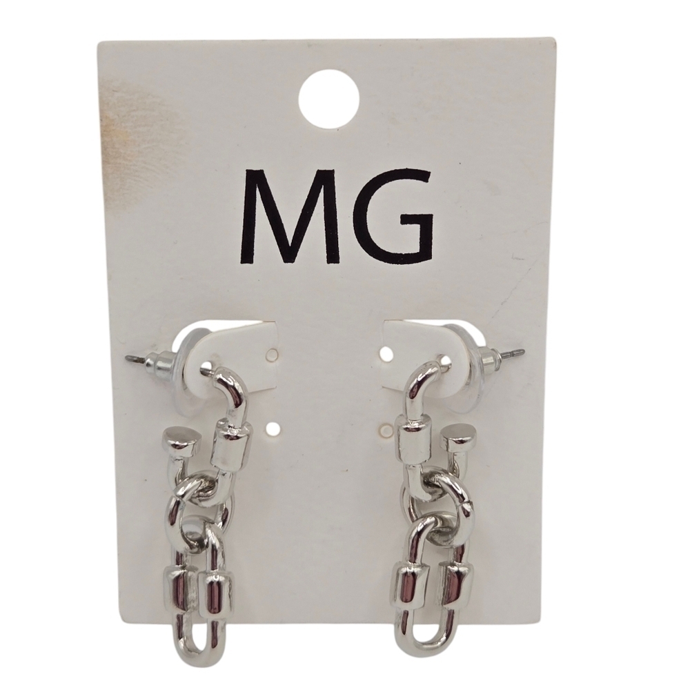 MG Womens Silver Chain Motif 1.5" Drop Earrings